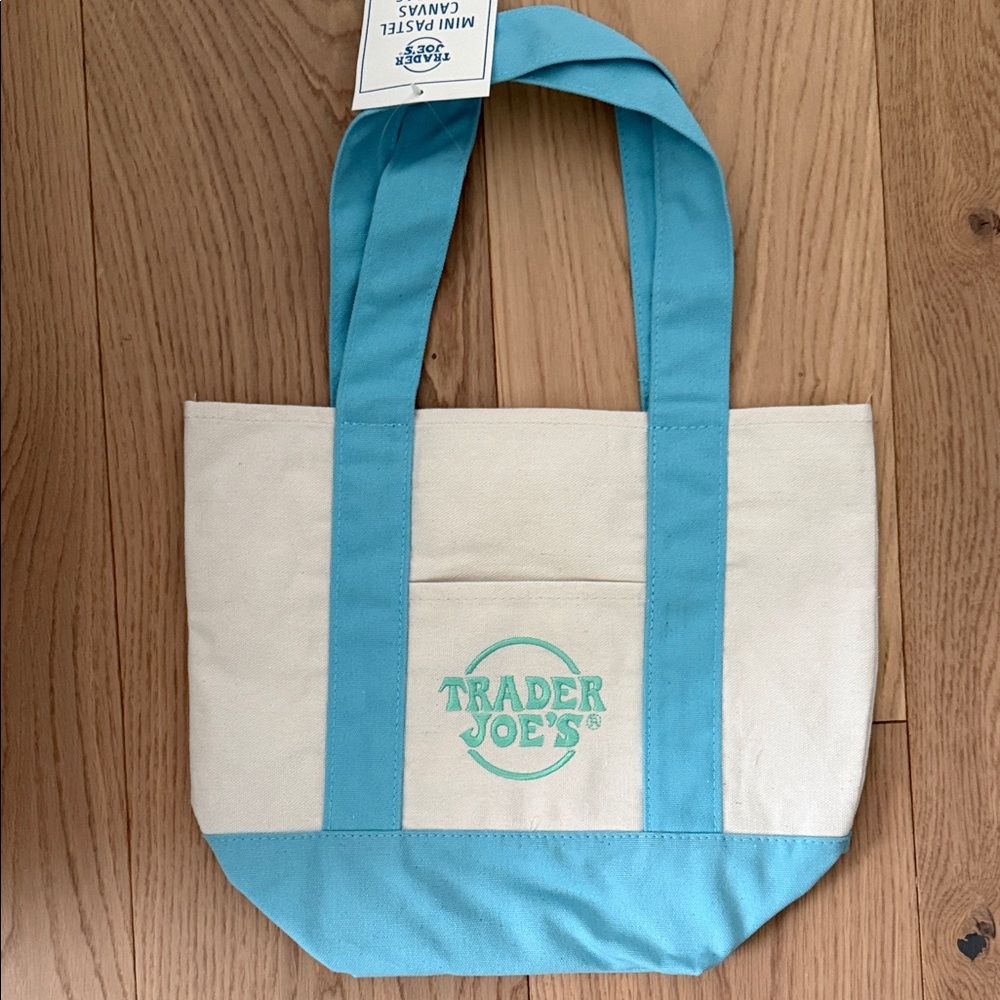 Viral Trader Joe’s mini Tote in pastel blue